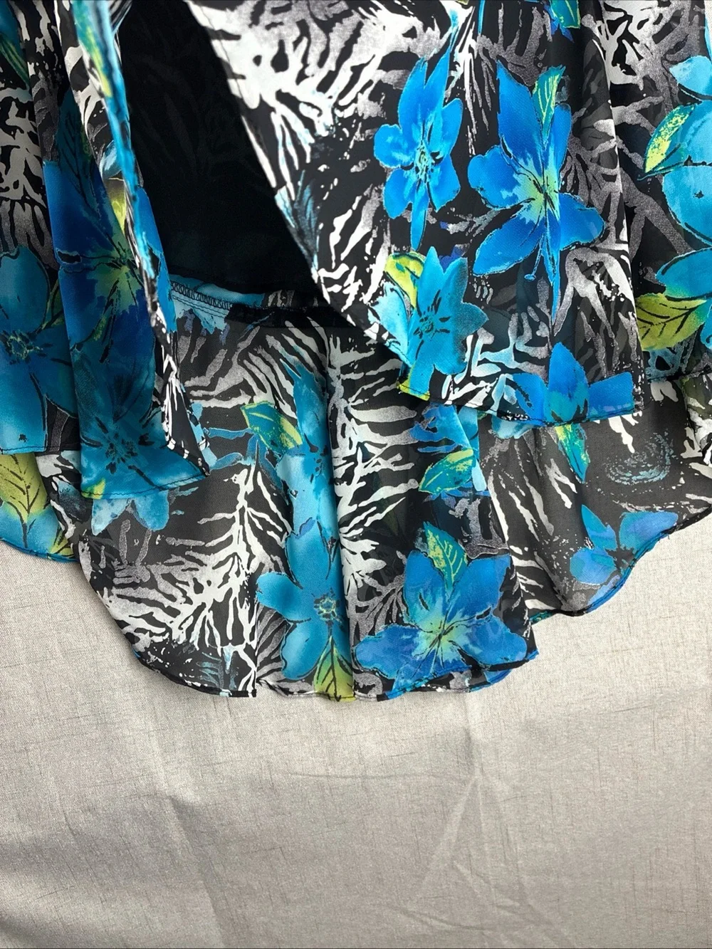 Chicos 3 Blue Floral Skirt Lined Hi Lo Ruffle Tropical Black Zebra Flouncy XL